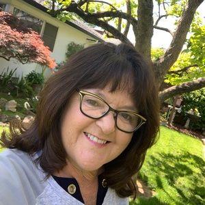 Meet your Posher, Victoria